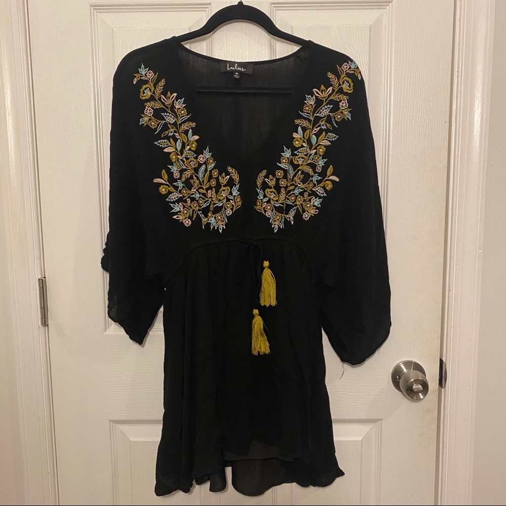 LULU’S Black gauze embroidered tassel dress